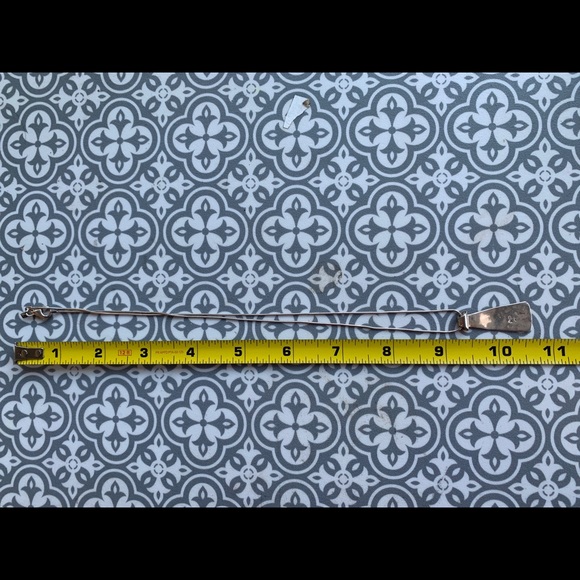 Retired SILPADA hammered silver tie shaped pendant necklace - Picture 5 of 6